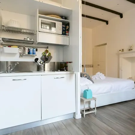 Naviglio Apartment *